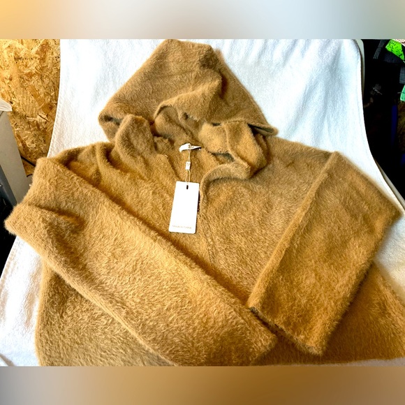 Zexxxy Cropped Long Sleeved Hooded Jacket - Picture 1 of 8